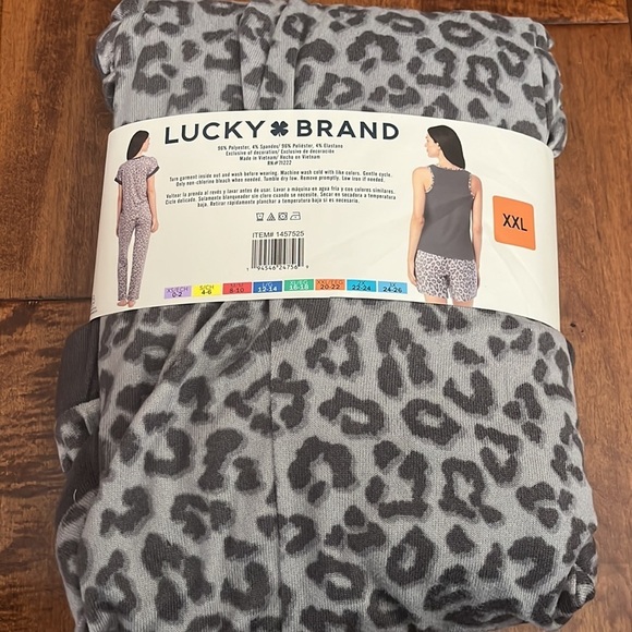 Lucky Brand Ladies' 4-Piece Paiama
Set Set XXL - Picture 5 of 6